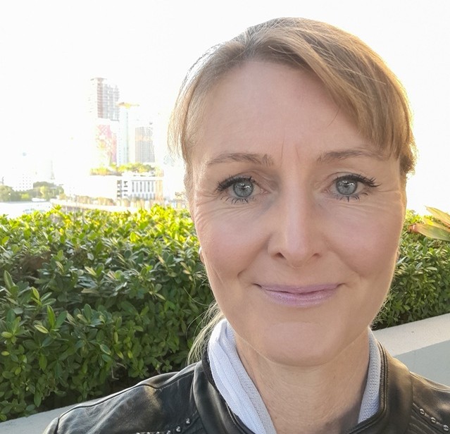 Dr Fiona Mead